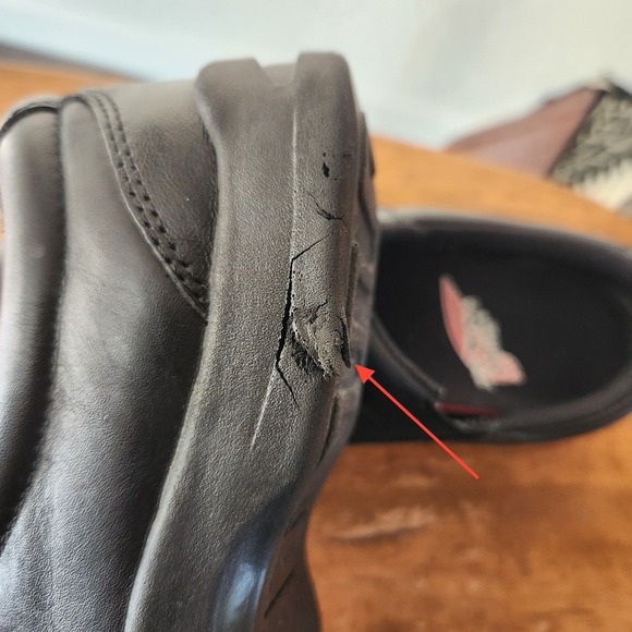 Red Wing  Black leather Women's work shoes slip & oil resistant Size 6.5 slip on - Picture 5 of 5